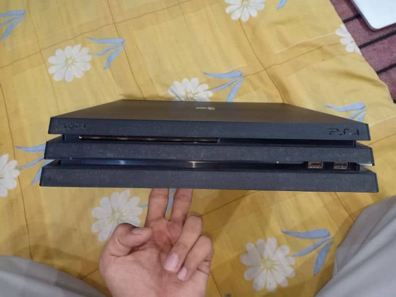 PlayStation 4 Pro / Ps4 pro 1TB 1