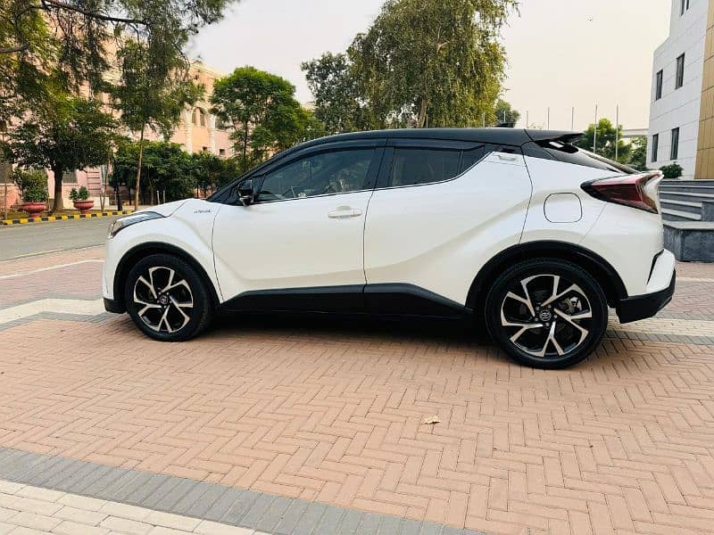 Toyota C-HR 2017 3