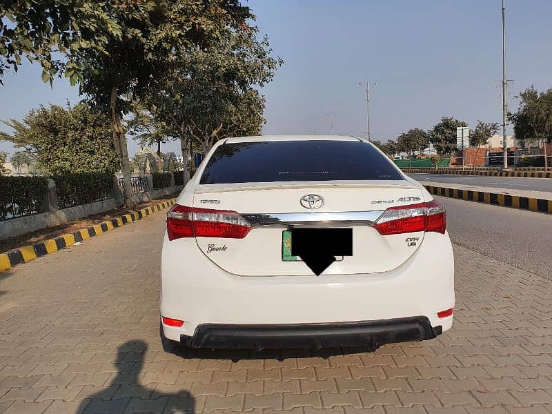 Toyota Altis Grande 2015 8