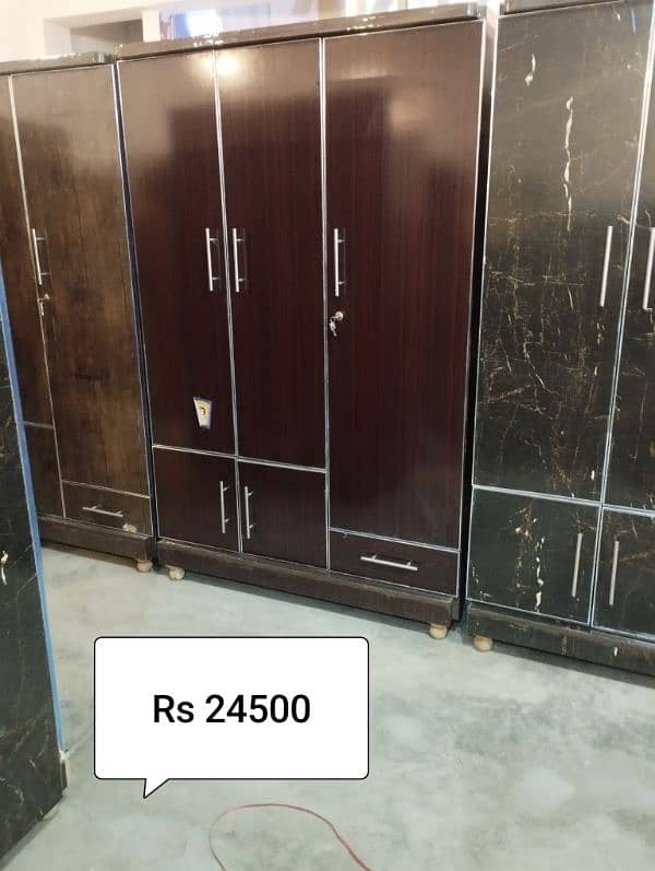 Wardrobe / 3 door almari / furniture / cupboard / suiting almari 3