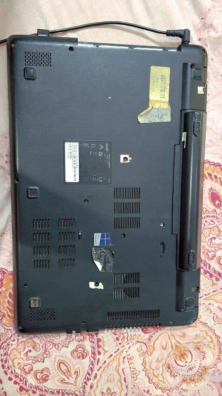 Acer TravelMate P256-M 4