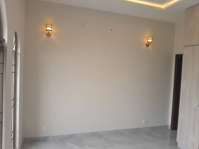 Modern 5 Marla Luxury House For Rent 14