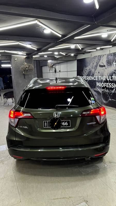 Honda Vezel 3