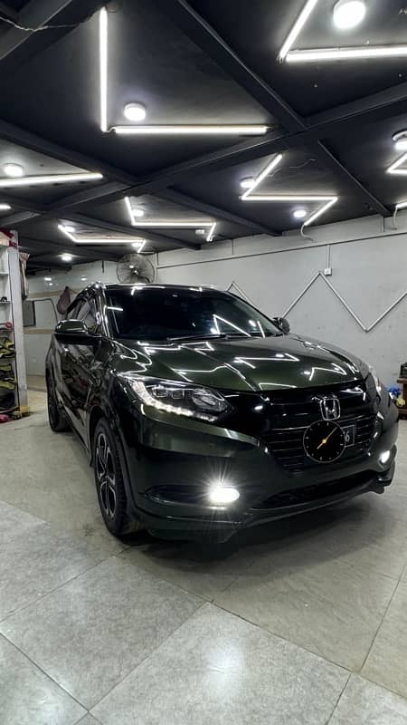 Honda Vezel 4