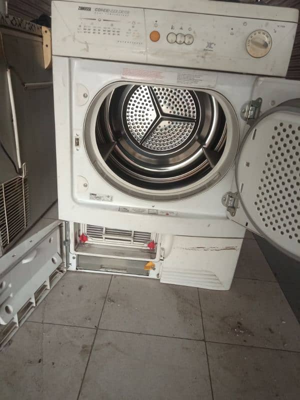 Zanussi TC 7124 Tumble Dryer 2