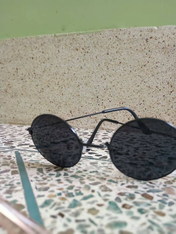 Hole sale rate sunglasses available quantity 1