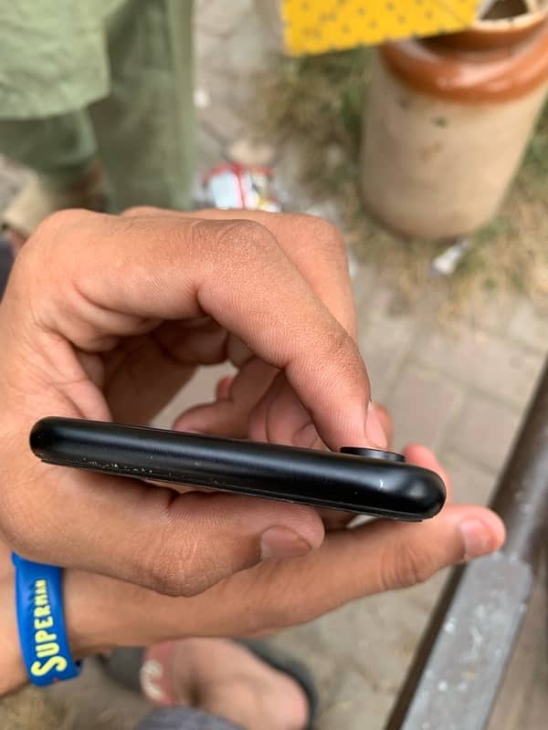 iphone xr 64 gb factory unlock 4