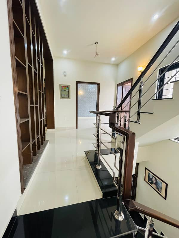 10 MARLA NEAR TO PARK HOUSE AVAILABLE FOR SALE 31