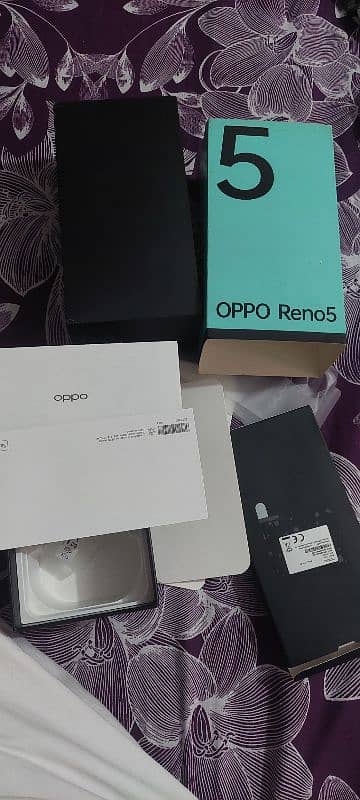 Oppo reno5 8/128 9