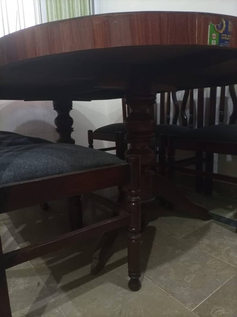 Dinning table with 6 chairs 1