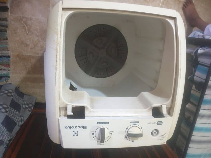 ELECTROLUX 1