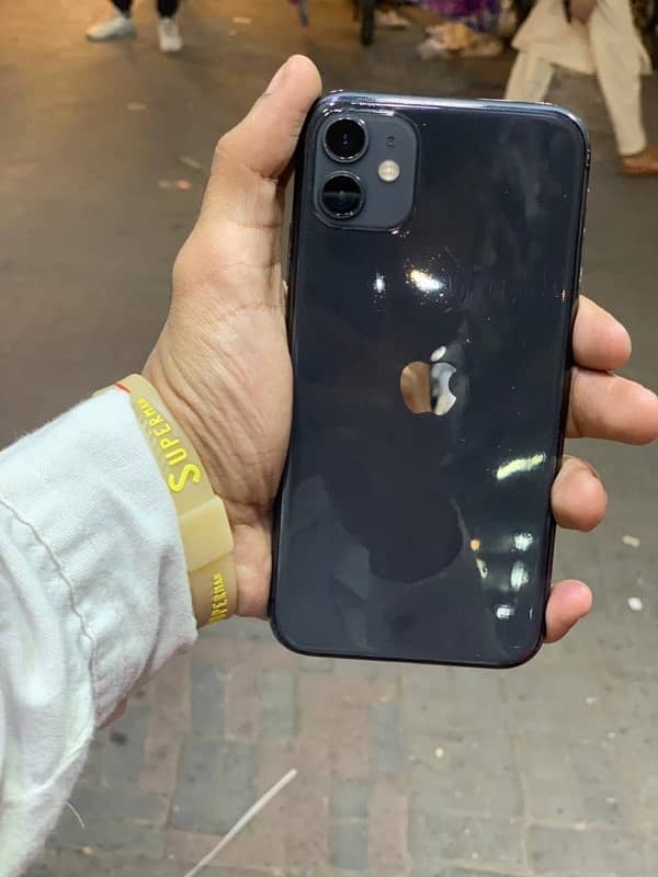 iPhone 11 6