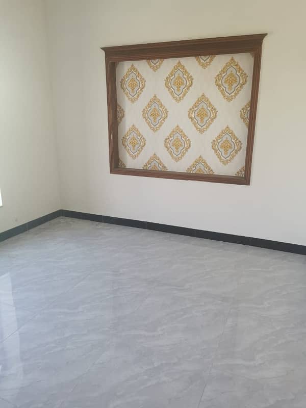 Brand New Luxurious House Available For Sale At Decent Amount . Faisal Town Phase 1 ,One Of The Most Important Location Of The Islamabad / Demond 3.10 Crore 2