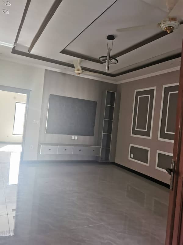 Brand New Luxurious House Available For Sale At Decent Amount . Faisal Town Phase 1 ,One Of The Most Important Location Of The Islamabad / Demond 3.10 Crore 14