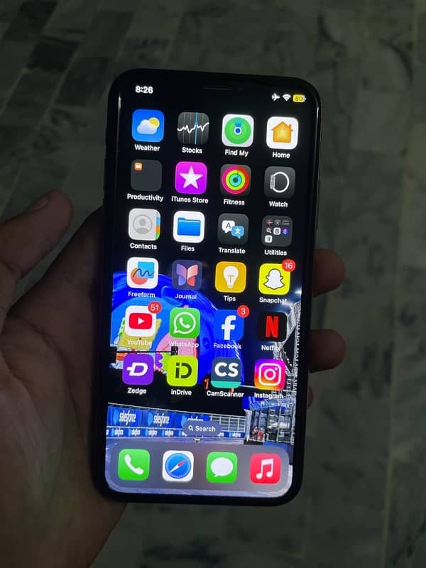 IPHONE XS LLA 2