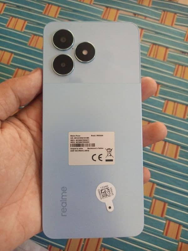 Realme Note 50 with box under guarantee 3