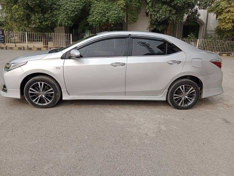 Toyota Altis Grande 2018 5