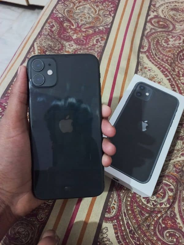 iphone 11 hai jv hai box sath hai original caple bhi hai 92 % b. h hai 0