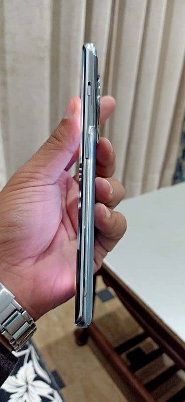 One Plus 11R 5G Urgent Sale 4