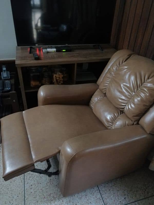 Dimond King Glider Recliner Brand new condition 0