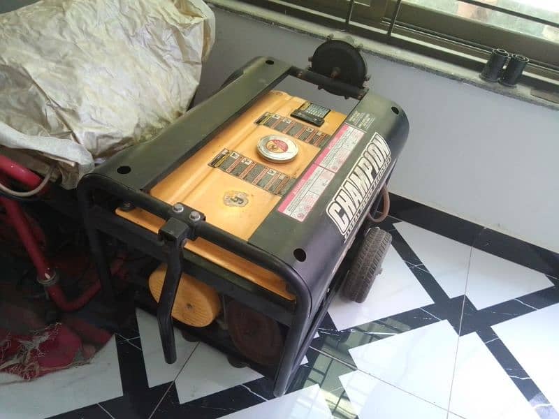 Champion 2800 Watt Petrol & GAS Generator 4