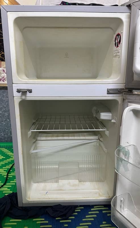 Kenwood Mini Fridge 10