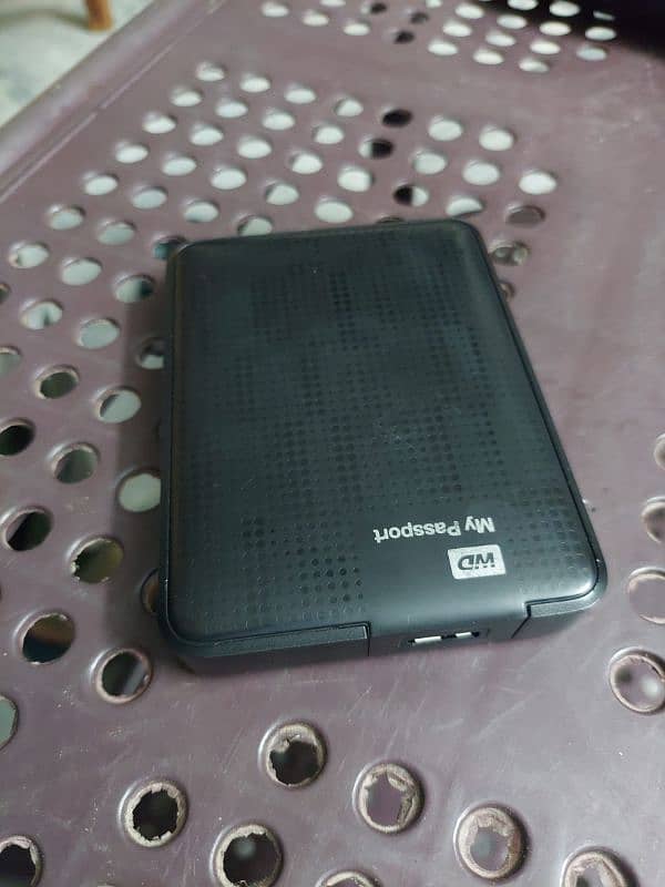 WD (Western Digital) My Passport 1TB portable hard disk 1