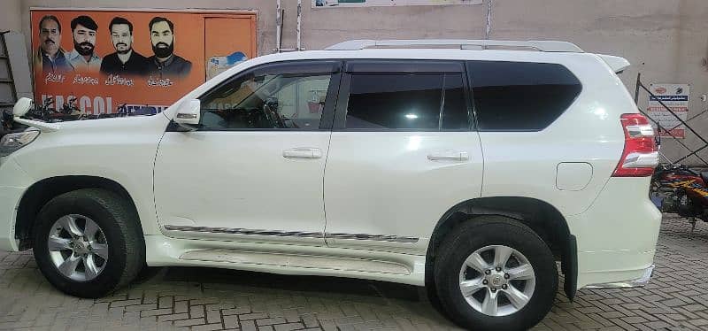 Toyota Prado 2012 1