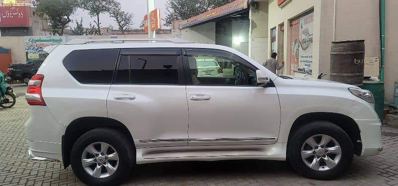 Toyota Prado 2012 3