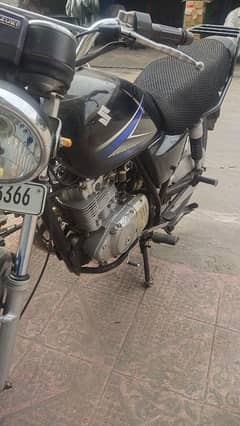 Suzuki 2013 model urgent sale