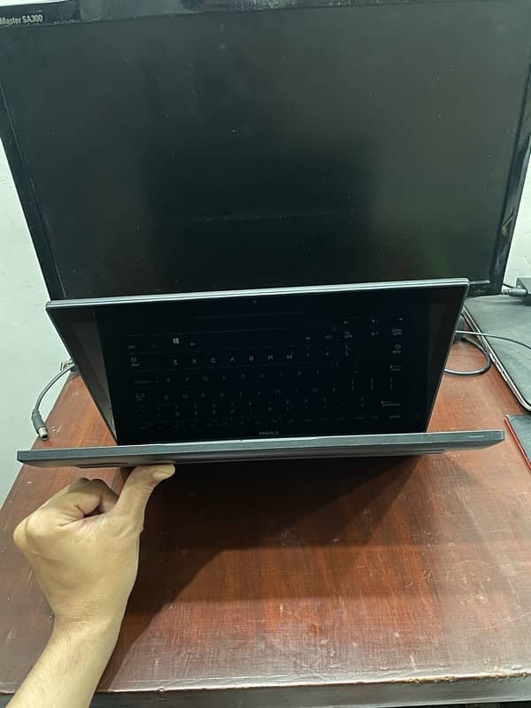 Dell Latitude 7280 i7 7th Gen 4