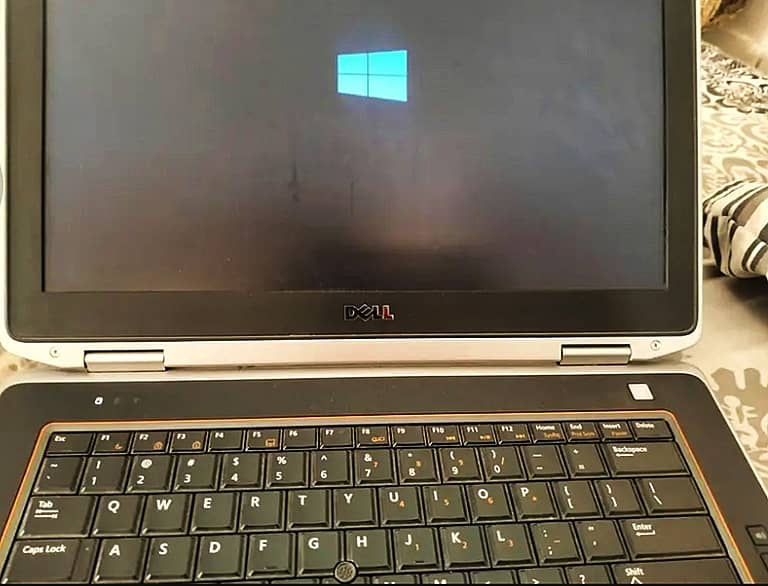 Dell laptop core i5 E6430 4GB ram 320GB HDD 2