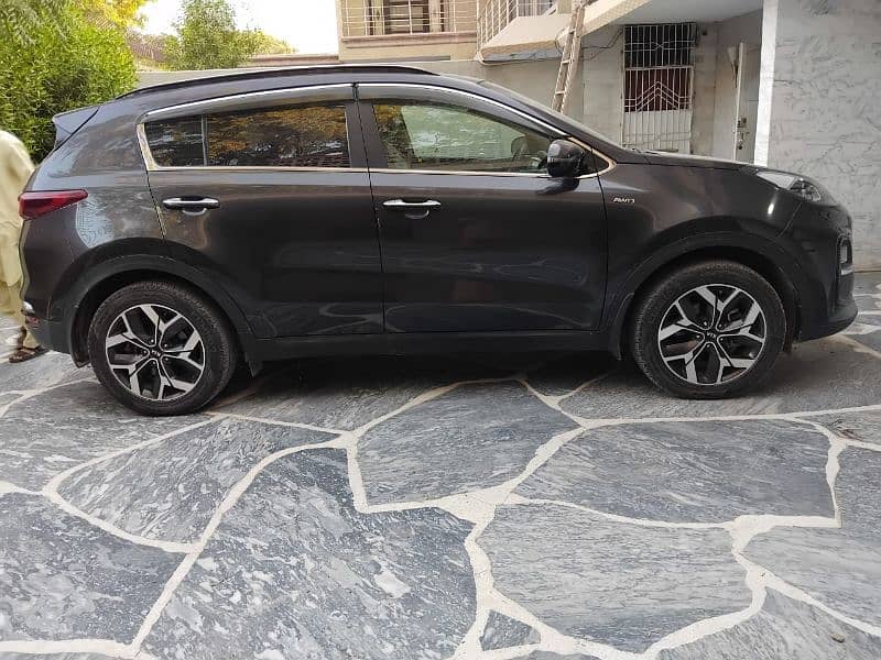 KIA Sportage 2021 1