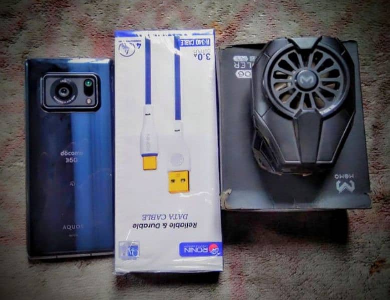 Aquos R6 With Cooling Fan With Tyep C Cable 0