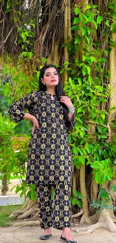 Online store ke liya male female chahiya