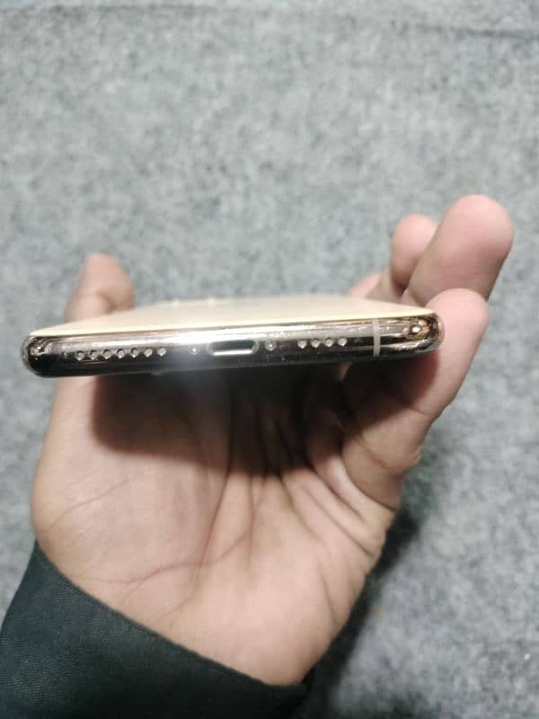 iPhone 11pro max Pta approved 0