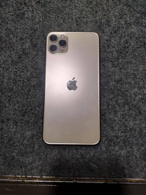 iPhone 11pro max Pta approved 12