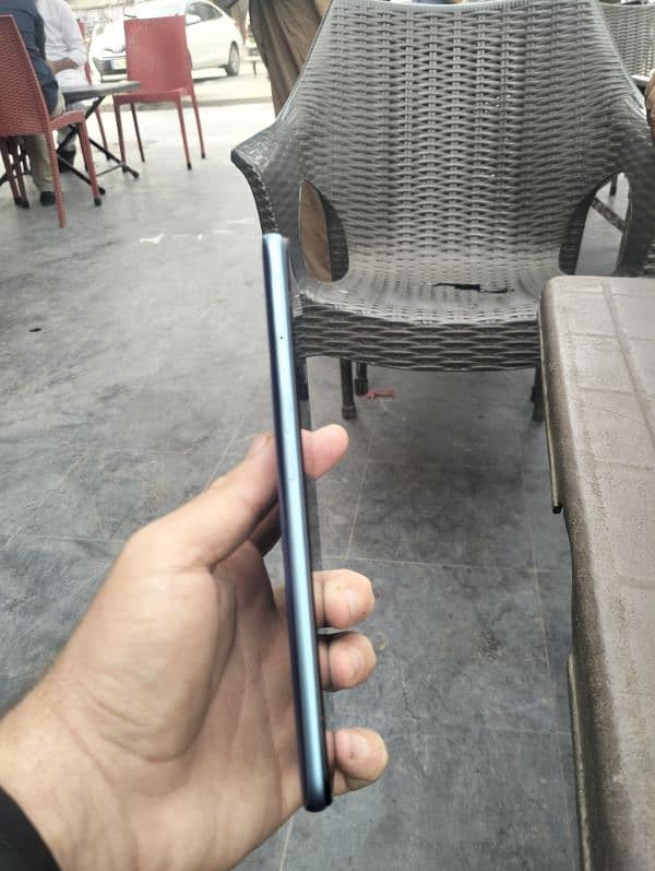 realme 9i 6/128 with original box 4