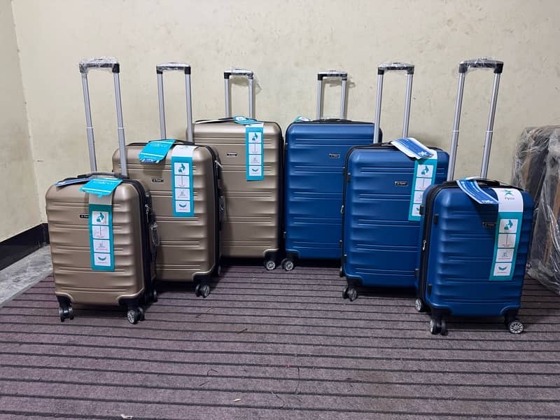 Luggage bags/ travel suitcases/ trolley bags/ travel trolley/ attachi 3