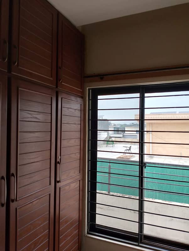 7 Marla Upper Portion Available For Rent in G13 7