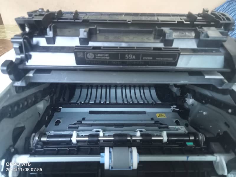 HP LaserJet Pro M404n Printer 4