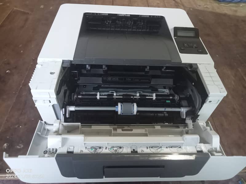 HP LaserJet Pro M404n Printer 5