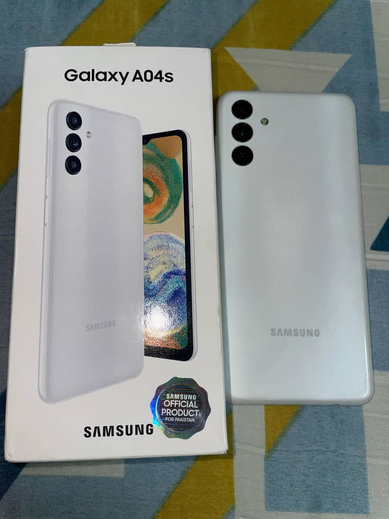 Galaxy A04s Samsung (4/128 with BOX  10/10) 0