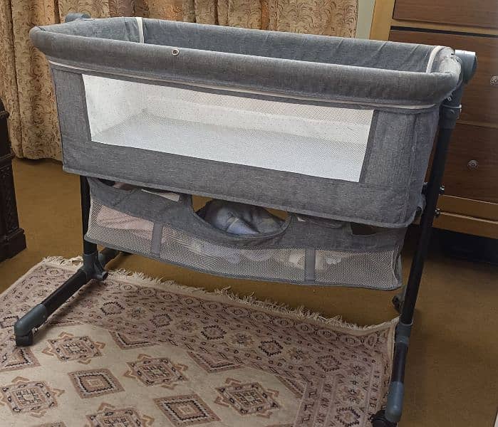 portable imported baby cot and swing 1