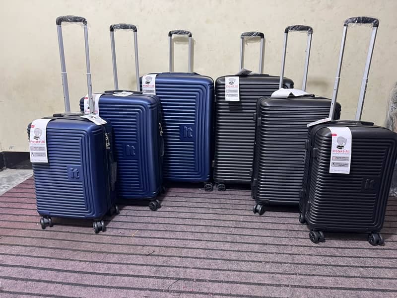 Luggage bags/ travel suitcases/ trolley bags/ travel trolley/ attachi 18