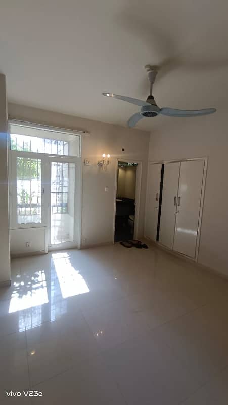 3 Bedroom Attached Bathroom Fully Renovated Tile Flooring grund Floor 29