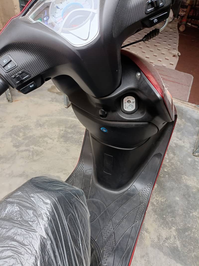 United US Scooty 100 Price in Pakistan 7