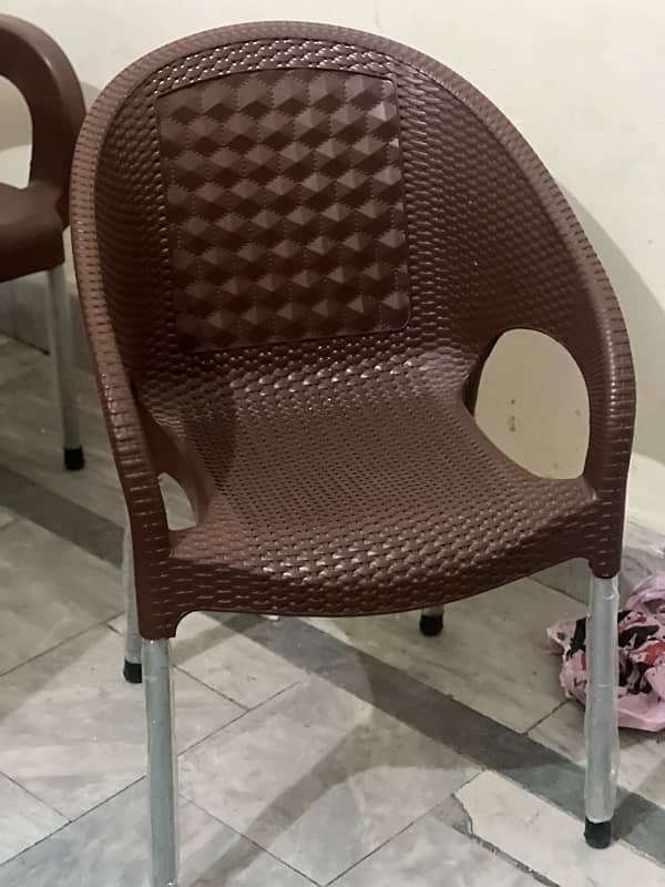 plastic chairs like a new 3