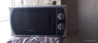 Microwave oven