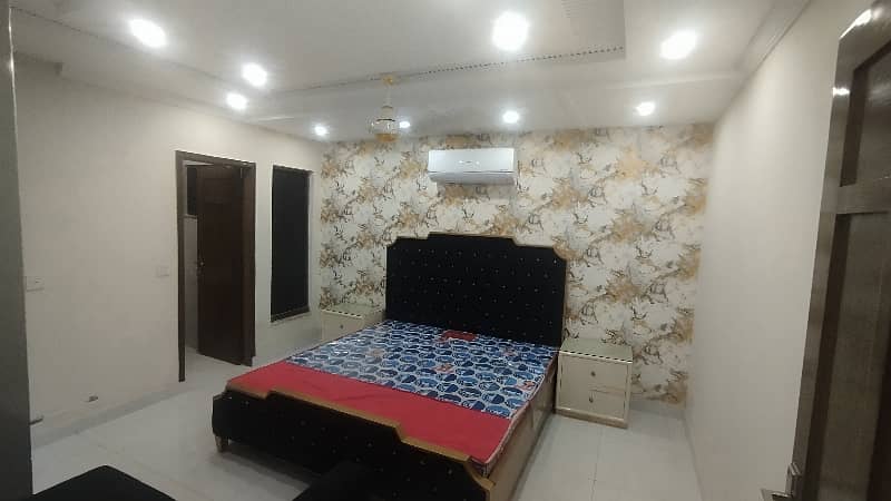 2 BEDROOM FULLY LUXURY FURNISH IDEAL LOCATION EXCELLENT FLAT FOR RENT IN SECTOR C BAHRIA TOWN LAHORE 5